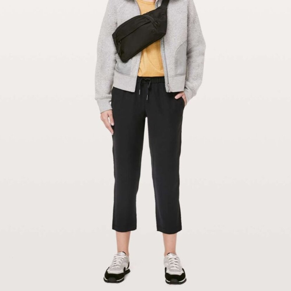 Lululemon On The Fly Crop Pants *Woven 23" Black